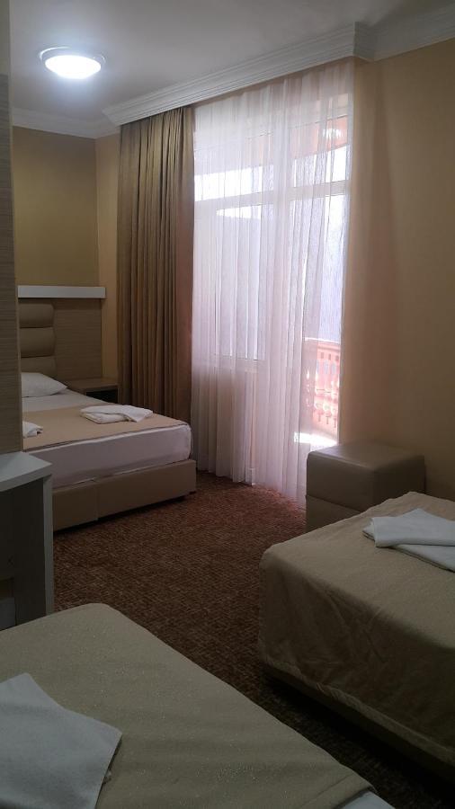 Hotel Genatsvale Batoumi Extérieur photo