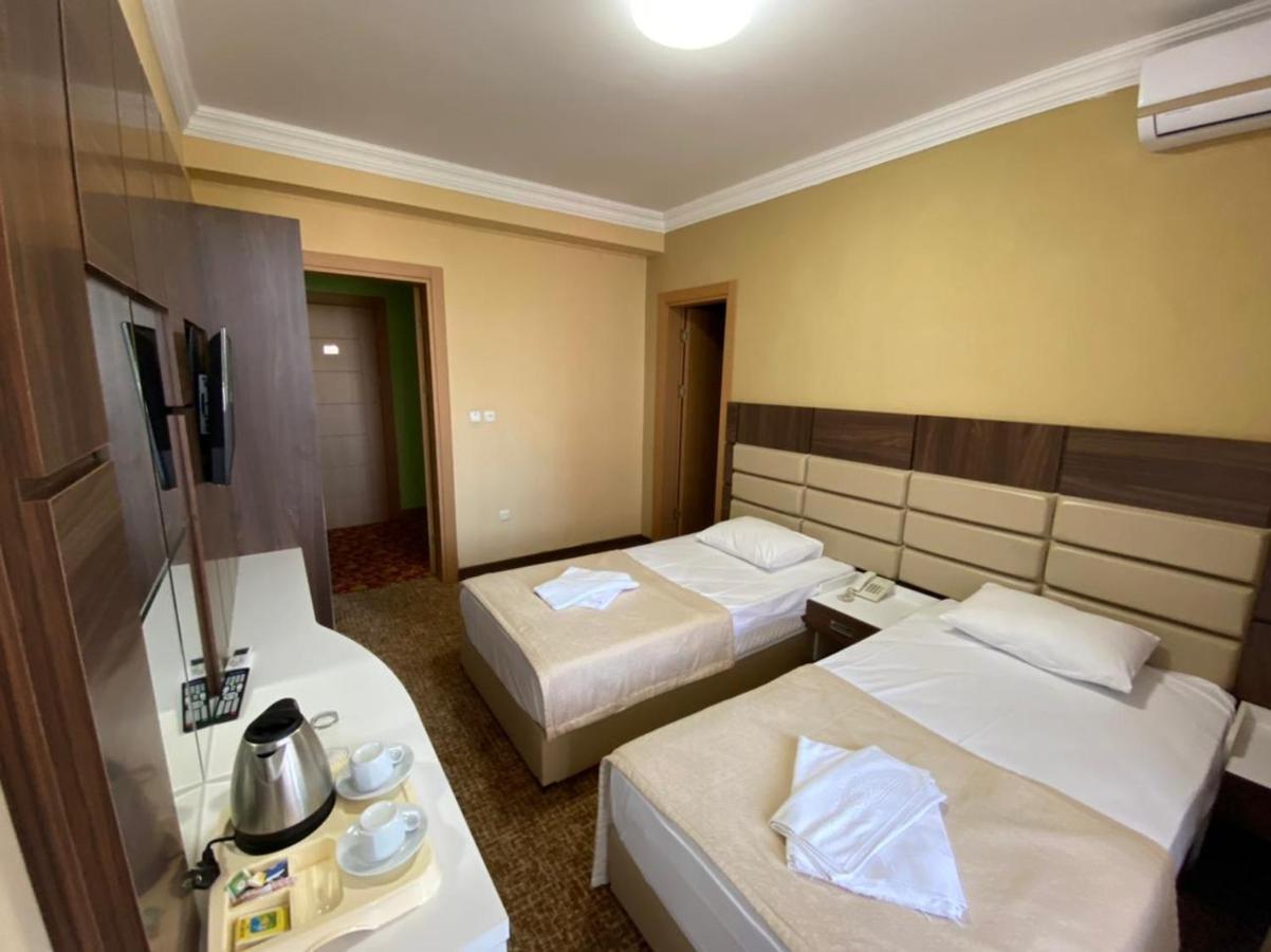 Hotel Genatsvale Batoumi Extérieur photo