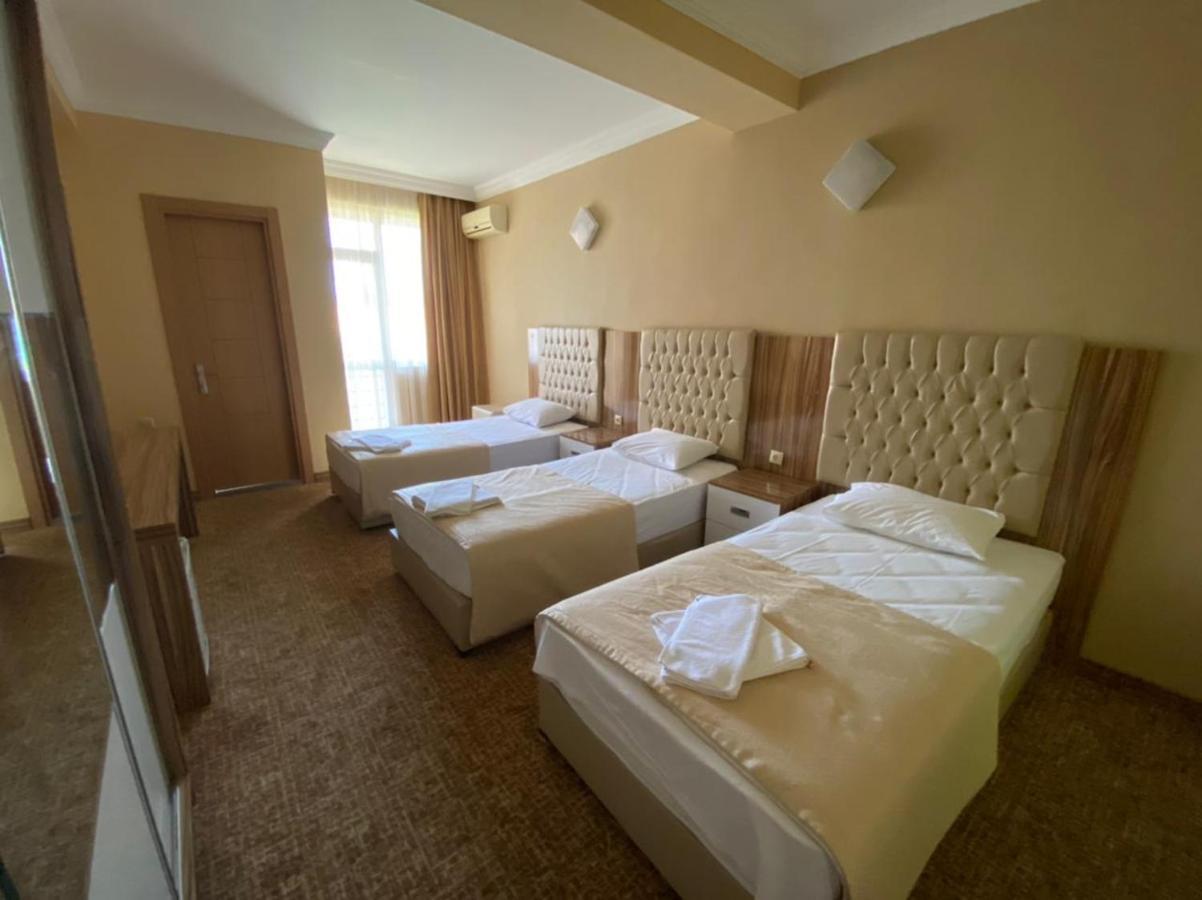 Hotel Genatsvale Batoumi Extérieur photo