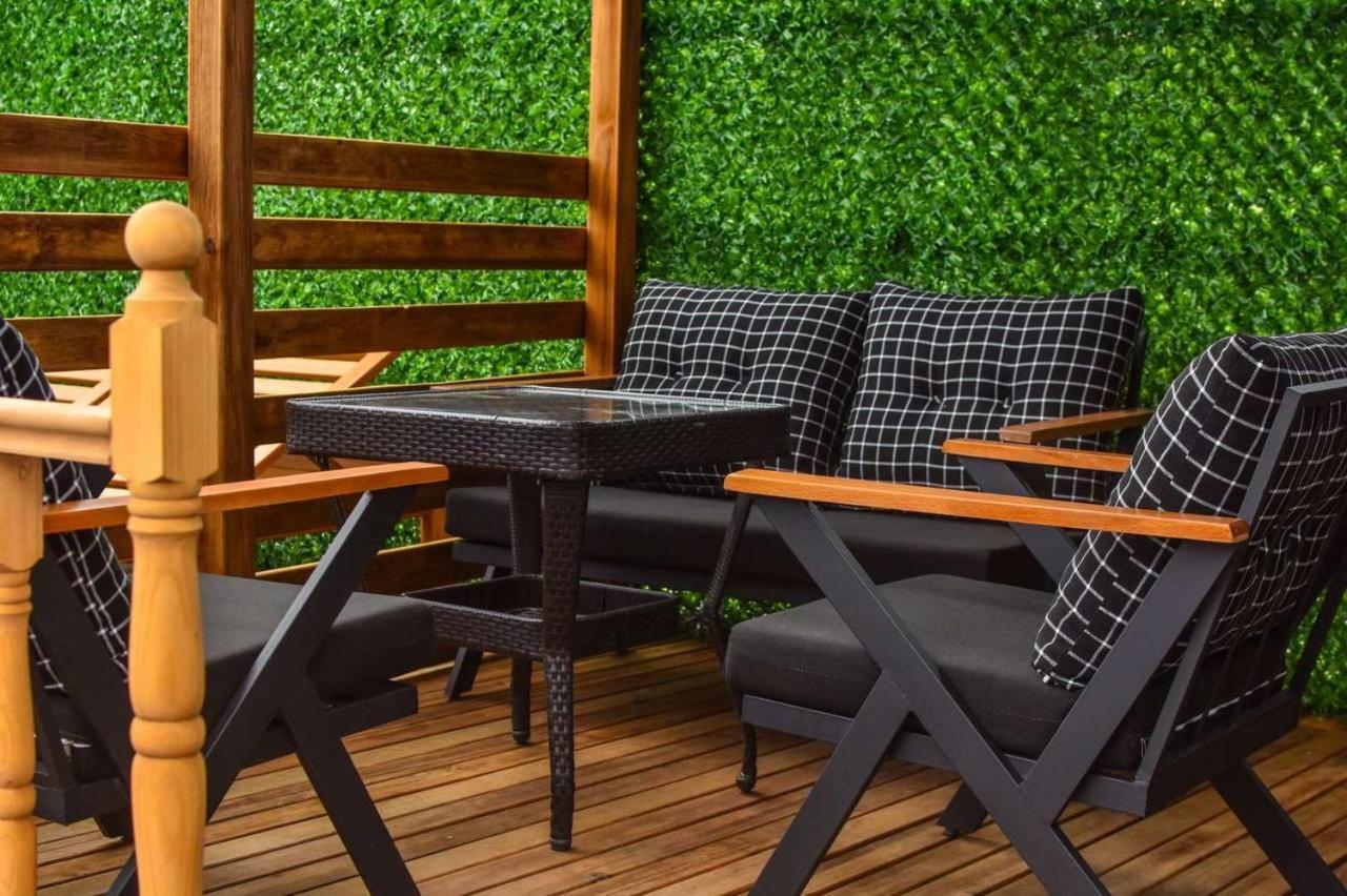 Hotel Genatsvale Batoumi Extérieur photo