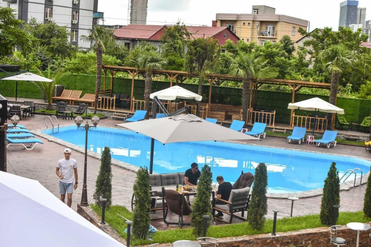 Hotel Genatsvale Batoumi Extérieur photo