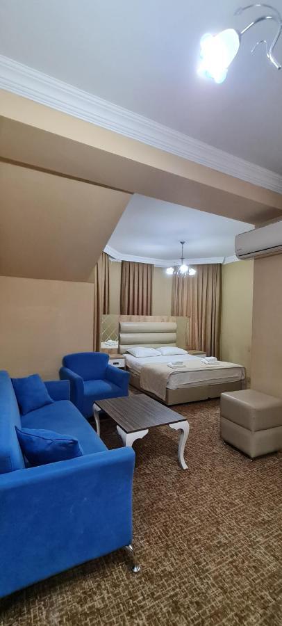 Hotel Genatsvale Batoumi Extérieur photo