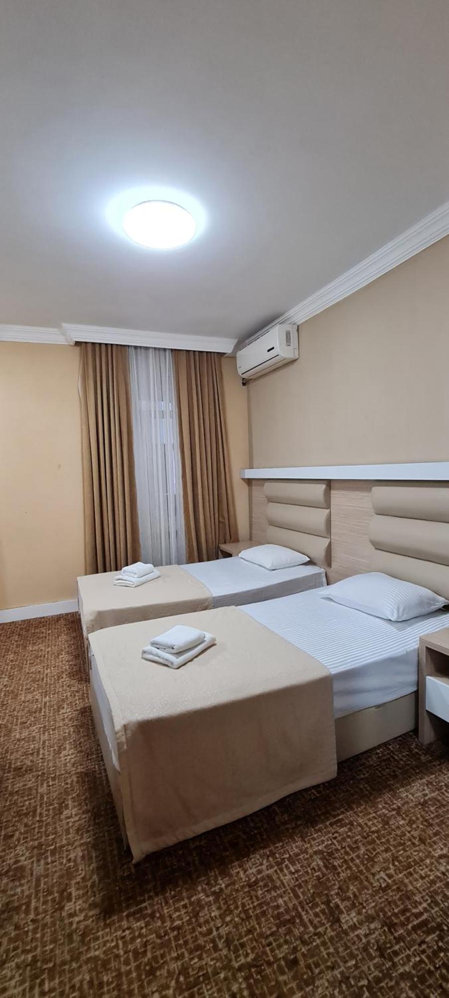 Hotel Genatsvale Batoumi Chambre photo