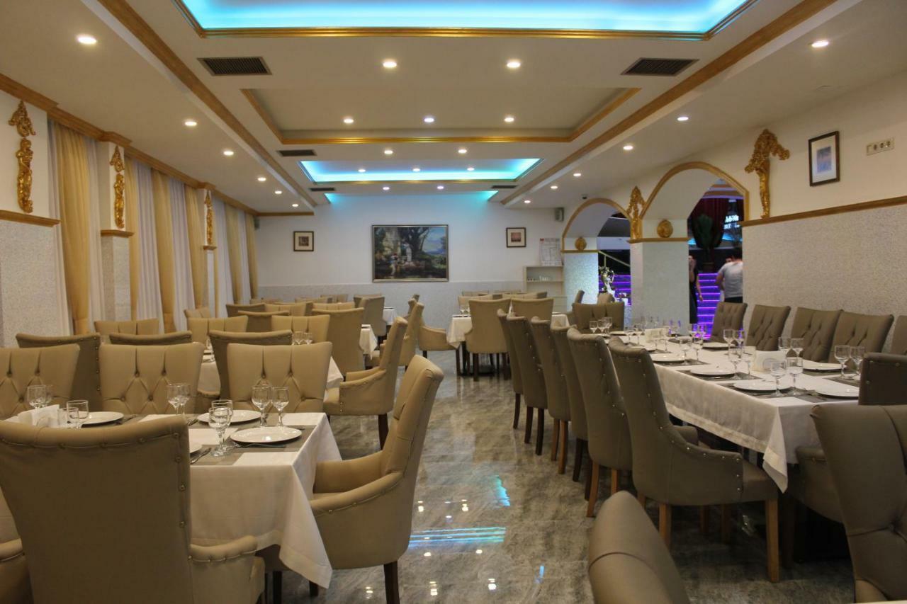 Hotel Genatsvale Batoumi Extérieur photo