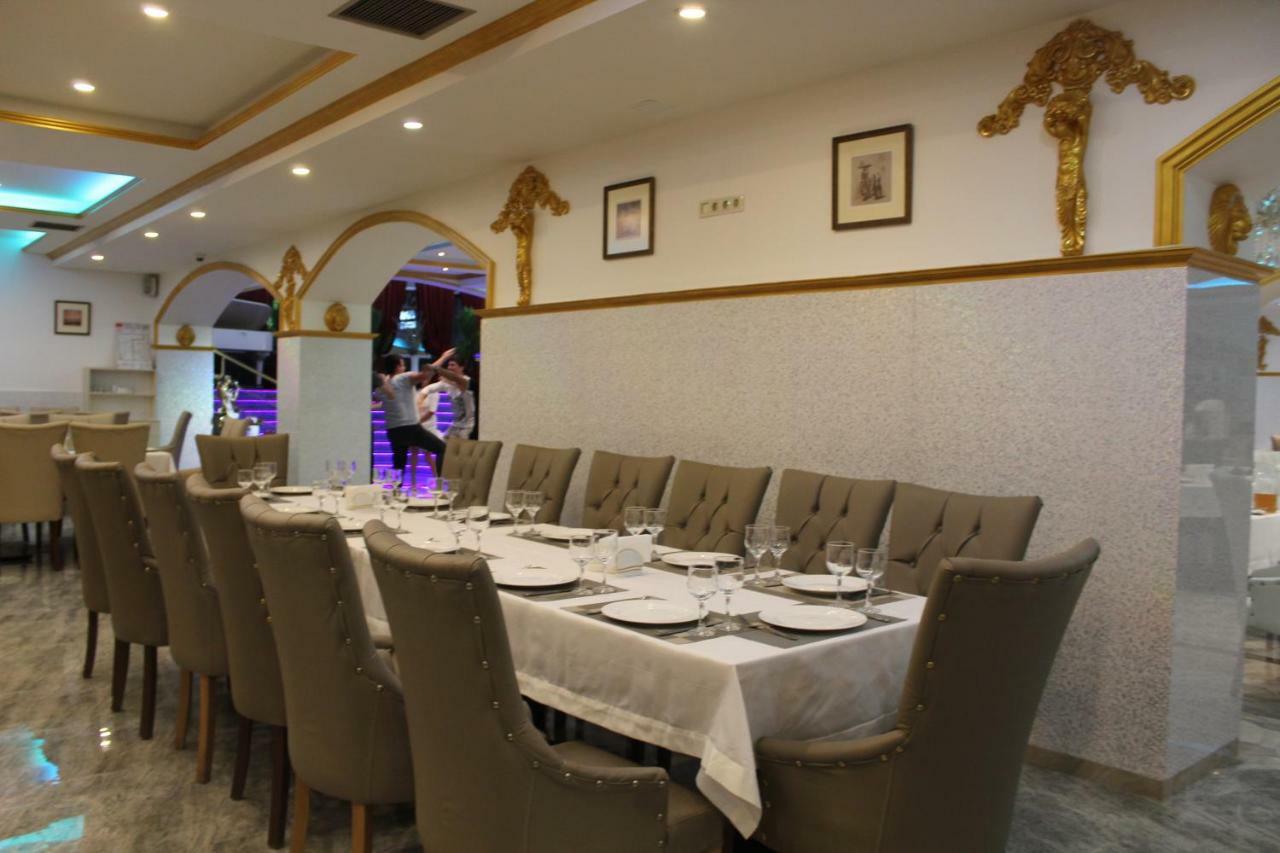 Hotel Genatsvale Batoumi Extérieur photo